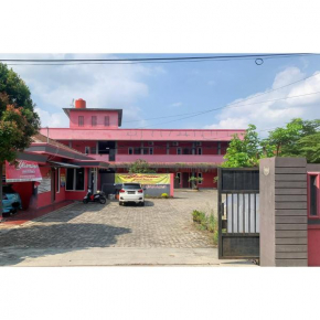 RedDoorz Syariah near Jalan Urip Sumoharjo